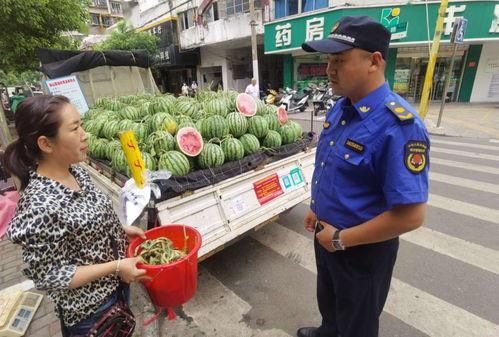 排队错位吃瓜,揭秘排队吃瓜的独特魅力