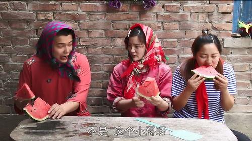 婶子回家吃瓜,揭秘乡村趣事