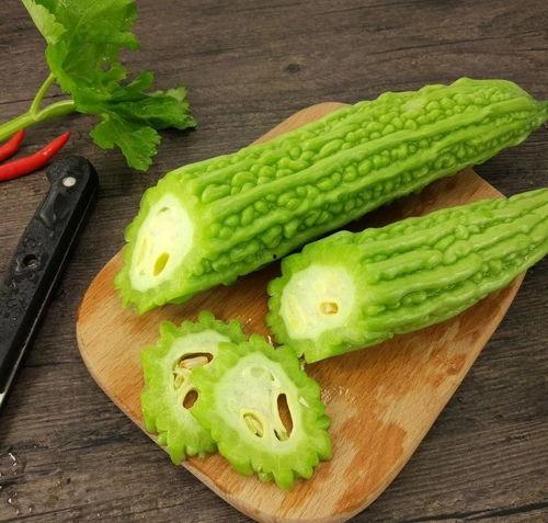 广河广场吃瓜,夏日吃瓜盛宴，共享清凉时光